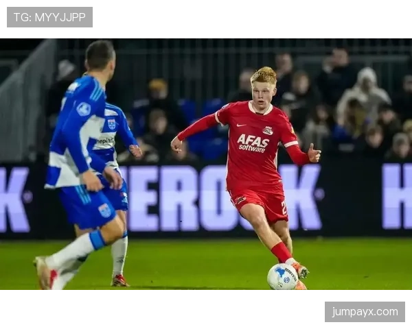 德甲转会市场升温：新星前锋成争抢焦点，豪门加速引援