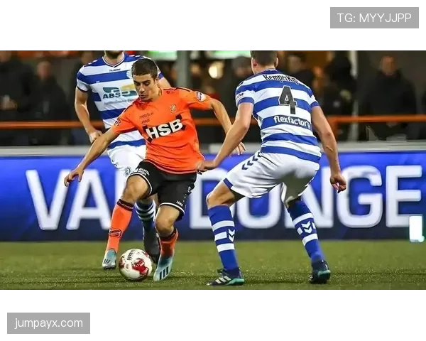 埃因霍温主帅战术革新显成效,球队状态回升剑指联赛冠军 埃因霍温主帅战术革新显成效,球队状态回升剑指联赛冠军