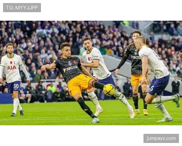 布伦特福德英超表现稳健,崛起势头引广泛关注 布伦特福德英超表现稳健,崛起势头引广泛关注