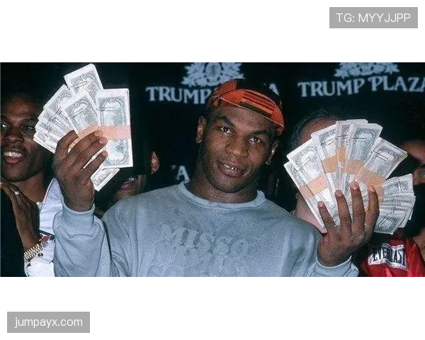 泰森·富里家里摆得像宫殿，账单看一眼就心疼，走进赛场又瞬间野起来