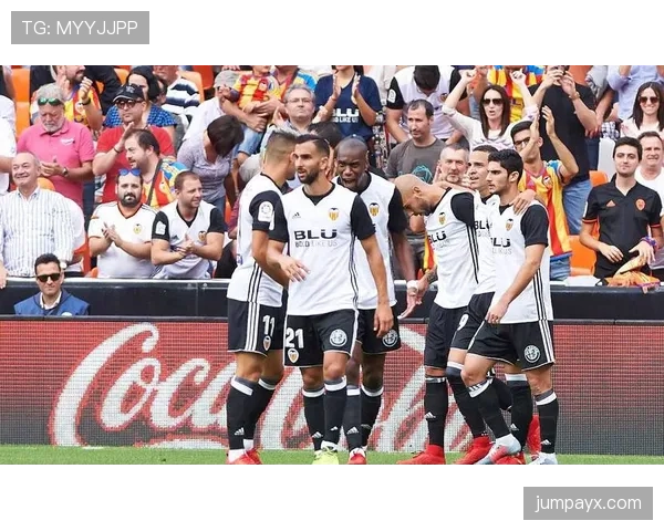 巴萨中场结构性问题显现，控球优势难转化为比赛控制